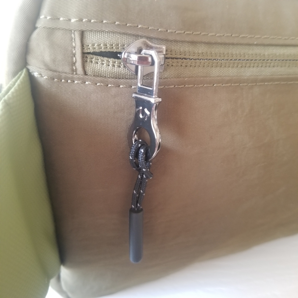 True Religion Porter Waist Crossbody Bag Unisex - Picture 7 of 8